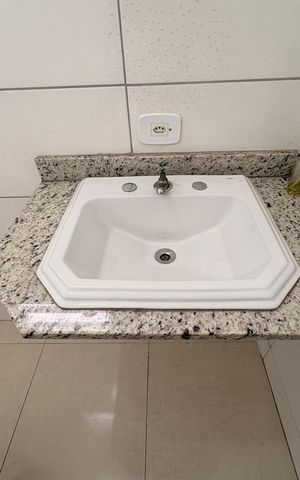 Casa para alugar com 45m², 1 quarto e sem vaga Casa para alugar com 45m², 1 quarto e sem vagaBanheiro