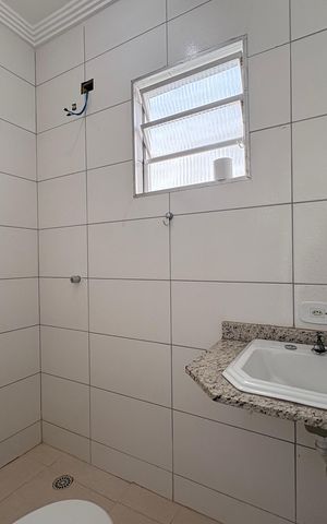 Casa para alugar com 45m², 1 quarto e sem vaga Casa para alugar com 45m², 1 quarto e sem vagaBanheiro