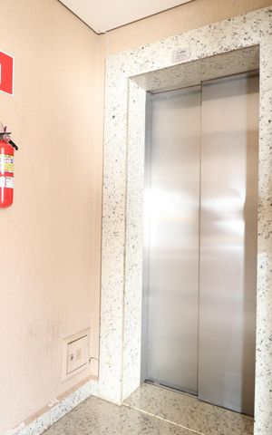 Apartamento para alugar com 57m², 1 quarto e 1 vagaElevador