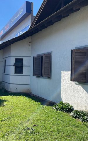 Casa para alugar com 300m², 3 quartos e 3 vagas