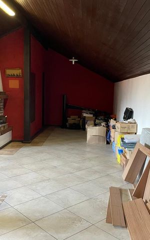 Casa para alugar com 300m², 3 quartos e 3 vagas
