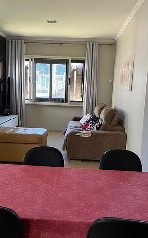Casa para alugar com 300m², 3 quartos e 3 vagas Casa para alugar com 300m², 3 quartos e 3 vagasSala