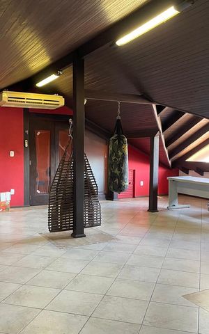Casa para alugar com 300m², 3 quartos e 3 vagas