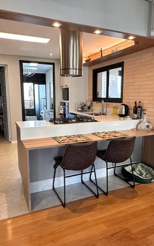 Apartamento para alugar com 147m², 3 quartos e 2 vagas