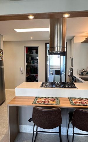 Apartamento para alugar com 147m², 3 quartos e 2 vagas