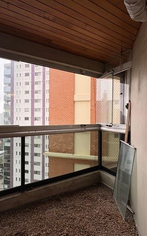 Apartamento à venda com 305m², 4 quartos e 4 vagas Apartamento à venda com 305m², 4 quartos e 4 vagasSacada Suíte 2