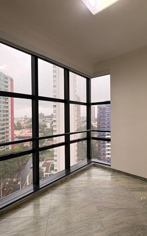 Apartamento à venda com 305m², 4 quartos e 4 vagas Apartamento à venda com 305m², 4 quartos e 4 vagasEscritório