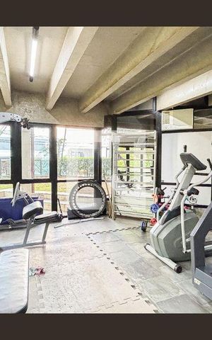 Apartamento à venda com 305m², 4 quartos e 4 vagas Apartamento à venda com 305m², 4 quartos e 4 vagasÁrea comum - Academia