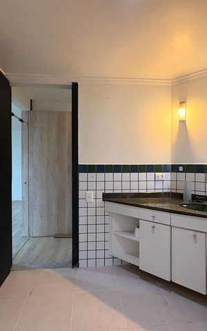 Apartamento à venda com 305m², 4 quartos e 4 vagas Apartamento à venda com 305m², 4 quartos e 4 vagasBanheiro