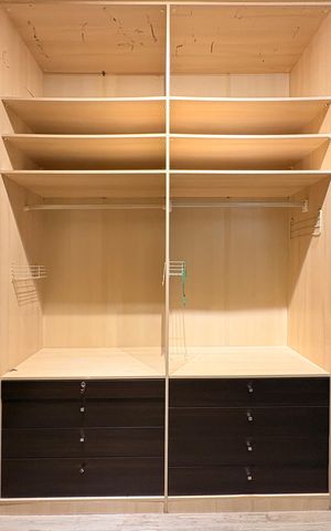 Apartamento à venda com 305m², 4 quartos e 4 vagas Apartamento à venda com 305m², 4 quartos e 4 vagasCloset Suíte 2