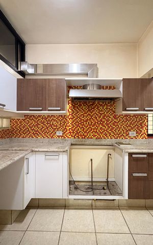 Apartamento à venda com 305m², 4 quartos e 4 vagas Apartamento à venda com 305m², 4 quartos e 4 vagasCozinha