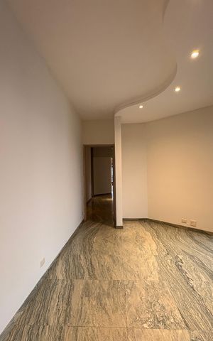 Apartamento à venda com 305m², 4 quartos e 4 vagas Apartamento à venda com 305m², 4 quartos e 4 vagasSala 2