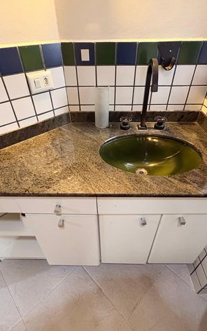 Apartamento à venda com 305m², 4 quartos e 4 vagas Apartamento à venda com 305m², 4 quartos e 4 vagasBanheiro