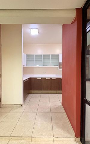 Apartamento à venda com 305m², 4 quartos e 4 vagas Apartamento à venda com 305m², 4 quartos e 4 vagasCozinha