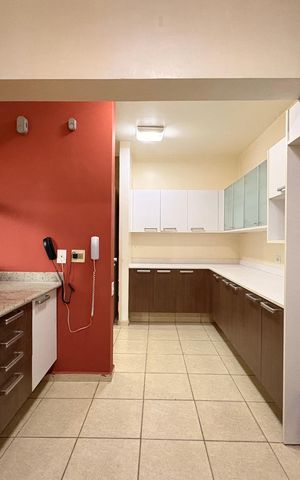 Apartamento à venda com 305m², 4 quartos e 4 vagas Apartamento à venda com 305m², 4 quartos e 4 vagasCozinha