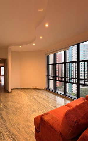 Apartamento à venda com 305m², 4 quartos e 4 vagas Apartamento à venda com 305m², 4 quartos e 4 vagasSala 2
