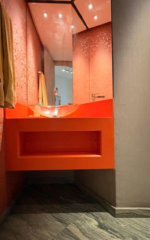Apartamento à venda com 305m², 4 quartos e 4 vagas Apartamento à venda com 305m², 4 quartos e 4 vagasLavabo
