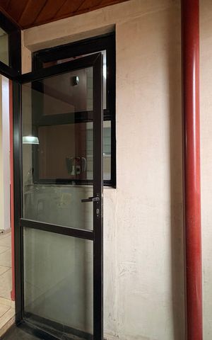 Apartamento à venda com 305m², 4 quartos e 4 vagas Apartamento à venda com 305m², 4 quartos e 4 vagasSacada da cozinha