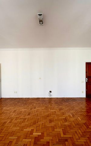 Apartamento para alugar com 150m², 3 quartos e sem vaga