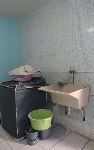 Casa à venda com 63m², 2 quartos e 2 vagasLavanderia