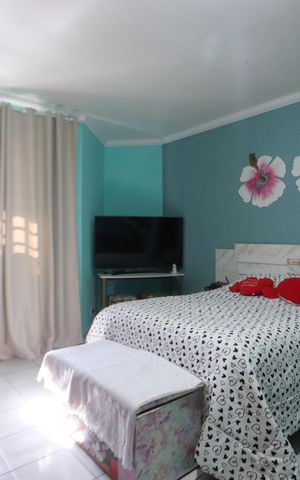 Casa à venda com 63m², 2 quartos e 2 vagasSala e Quarto