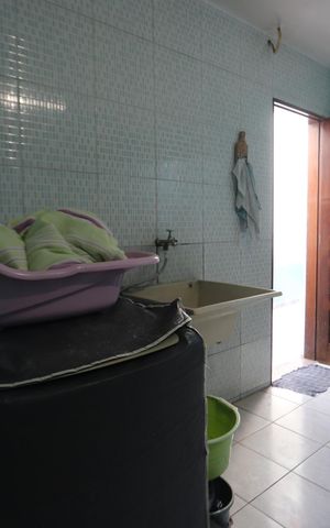 Casa à venda com 63m², 2 quartos e 2 vagasLavanderia