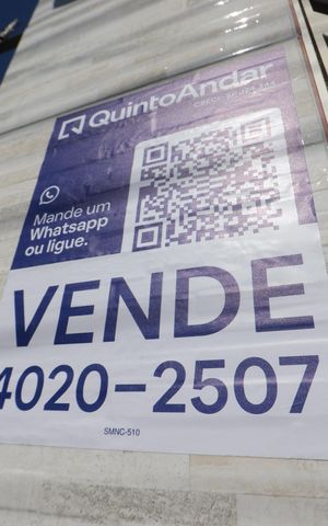 Casa à venda com 63m², 2 quartos e 2 vagasPlaca