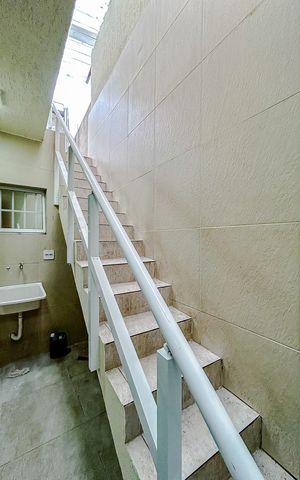 Casa à venda com 120m², 3 quartos e sem vagaÁrea de Serviço