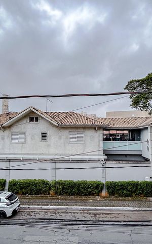 Casa à venda com 120m², 3 quartos e sem vagaVista
