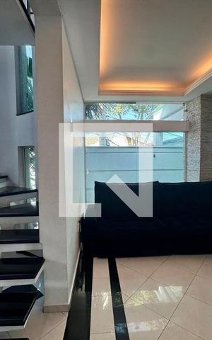 Casa à venda com 360m², 3 quartos e 4 vagas