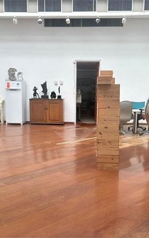 Casa à venda com 366m², 3 quartos e 6 vagas