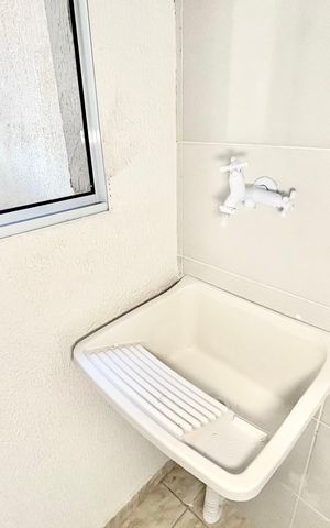 Apartamento à venda com 44m², 2 quartos e sem vaga Apartamento à venda com 44m², 2 quartos e sem vagaÁrea de serviço