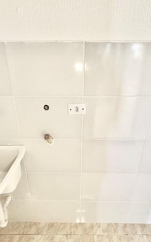 Apartamento à venda com 44m², 2 quartos e sem vaga Apartamento à venda com 44m², 2 quartos e sem vagaÁrea de serviço