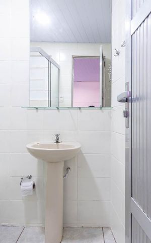 Casa para alugar com 60m², 1 quarto e sem vagaBanheiro social