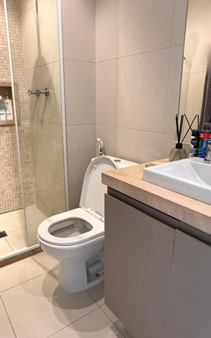 Apartamento para alugar com 75m², 2 quartos e 1 vaga Apartamento para alugar com 75m², 2 quartos e 1 vagaBanheiro social