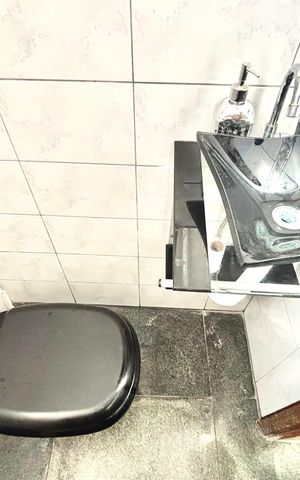 Casa para alugar com 175m², 3 quartos e 3 vagas Casa para alugar com 175m², 3 quartos e 3 vagasBanheiro 1
