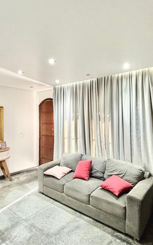 Casa para alugar com 175m², 3 quartos e 3 vagas Casa para alugar com 175m², 3 quartos e 3 vagasSala