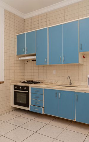 Casa para alugar com 180m², 3 quartos e 1 vaga Casa para alugar com 180m², 3 quartos e 1 vagaCozinha
