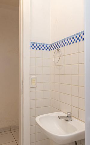 Casa para alugar com 180m², 3 quartos e 1 vaga Casa para alugar com 180m², 3 quartos e 1 vagaBanheiro de Serviço
