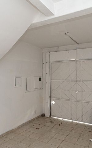 Casa para alugar com 180m², 3 quartos e 1 vaga Casa para alugar com 180m², 3 quartos e 1 vagaGaragem