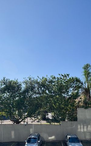 Apartamento à venda com 64m², 2 quartos e 1 vaga Apartamento à venda com 64m², 2 quartos e 1 vagaVista - Sacada