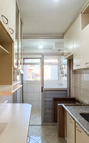 Apartamento à venda com 64m², 2 quartos e 1 vaga Apartamento à venda com 64m², 2 quartos e 1 vagaCozinha
