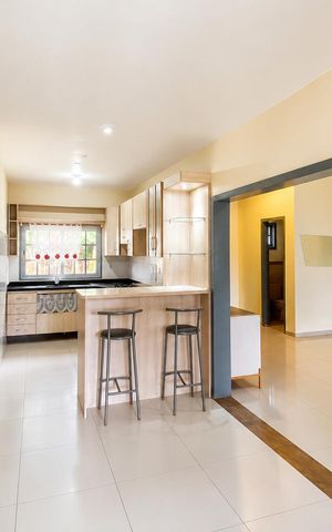 Casa para alugar com 110m², 2 quartos e 2 vagas Casa para alugar com 110m², 2 quartos e 2 vagasSala