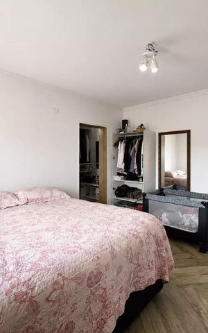 Casa à venda com 130m², 3 quartos e 2 vagas Casa à venda com 130m², 3 quartos e 2 vagasQuarto