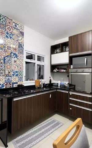 Casa à venda com 130m², 3 quartos e 2 vagas Casa à venda com 130m², 3 quartos e 2 vagasCozinha