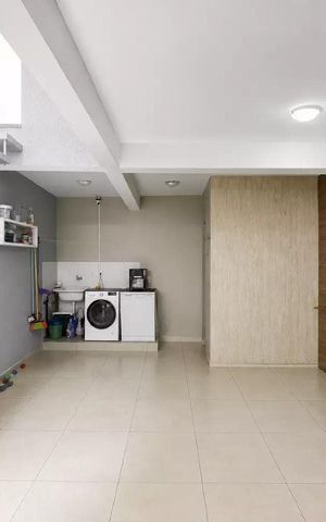 Casa à venda com 130m², 3 quartos e 2 vagas Casa à venda com 130m², 3 quartos e 2 vagasSala