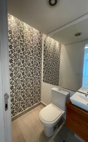 Apartamento à venda com 141m², 3 quartos e 3 vagas Apartamento à venda com 141m², 3 quartos e 3 vagasBanheiro