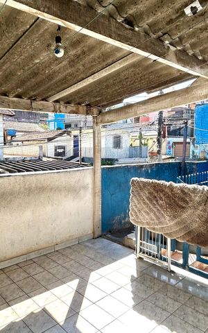 Casa à venda com 150m², 2 quartos e 1 vagaÁrea de Serviço