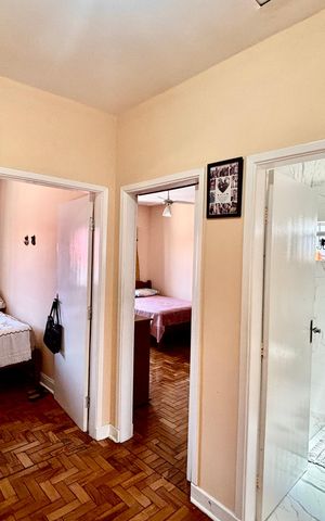 Casa à venda com 60m², 4 quartos e 4 vagas Casa à venda com 60m², 4 quartos e 4 vagasÁrea comum