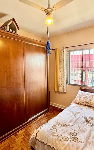 Casa à venda com 60m², 4 quartos e 4 vagas Casa à venda com 60m², 4 quartos e 4 vagasQuarto 3